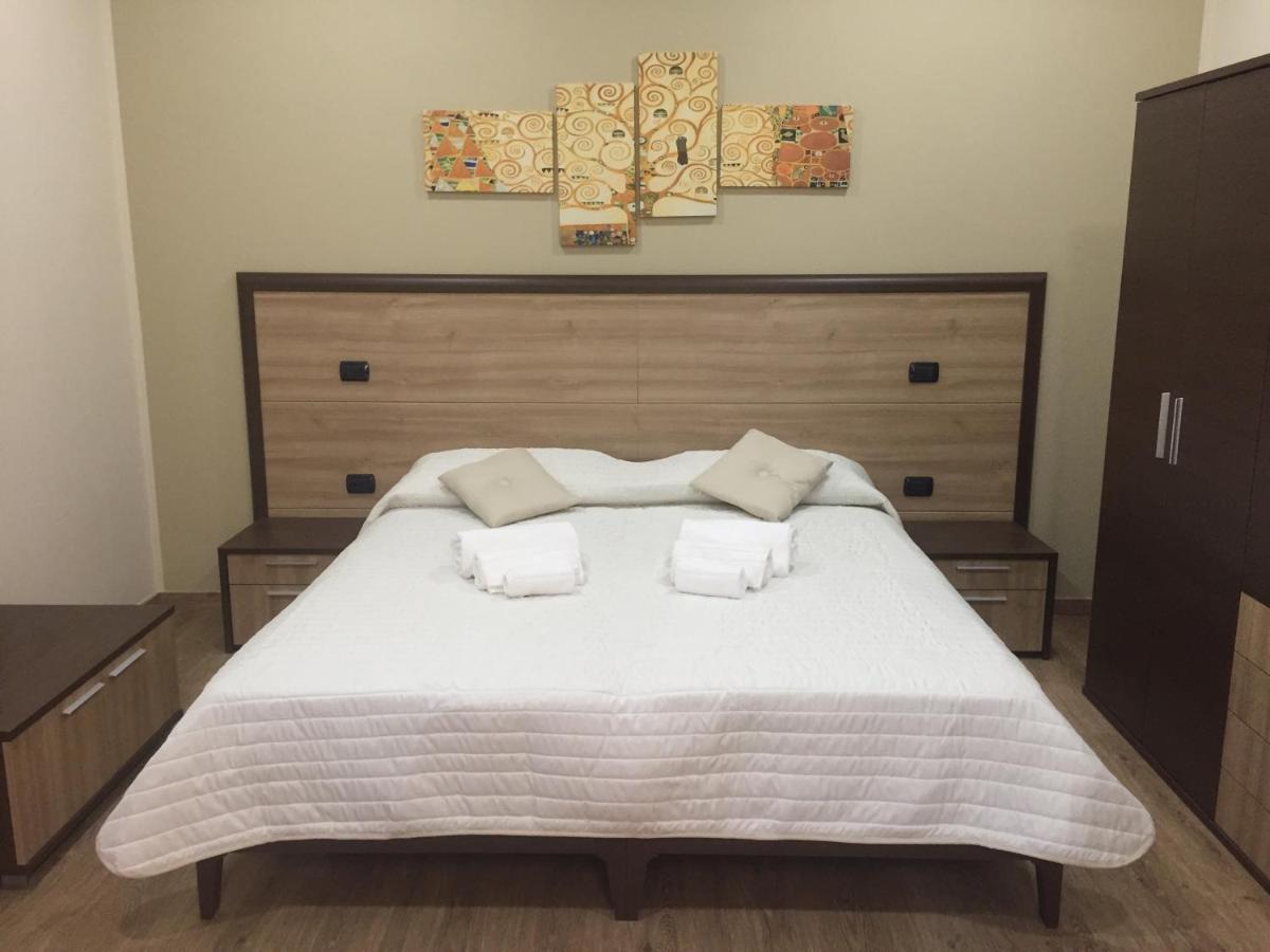 B&B Duomo Pizzo Aparthotel Luaran gambar